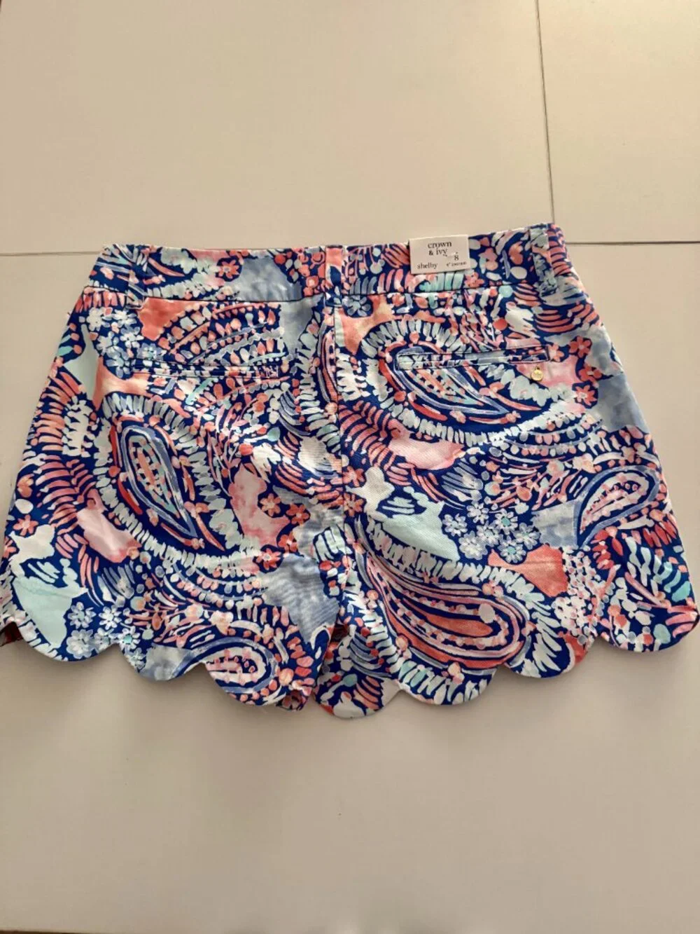 NWT Size 8 Crown & Ivy Paisley Scalloped Shorts Hem 4” Inseam